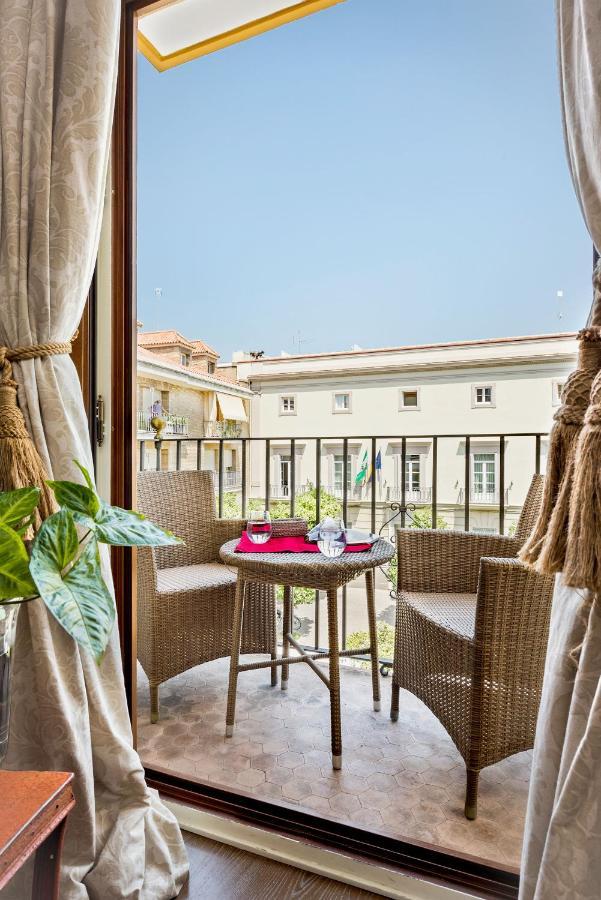 Genteel Home Contratacion Seville Exterior photo
