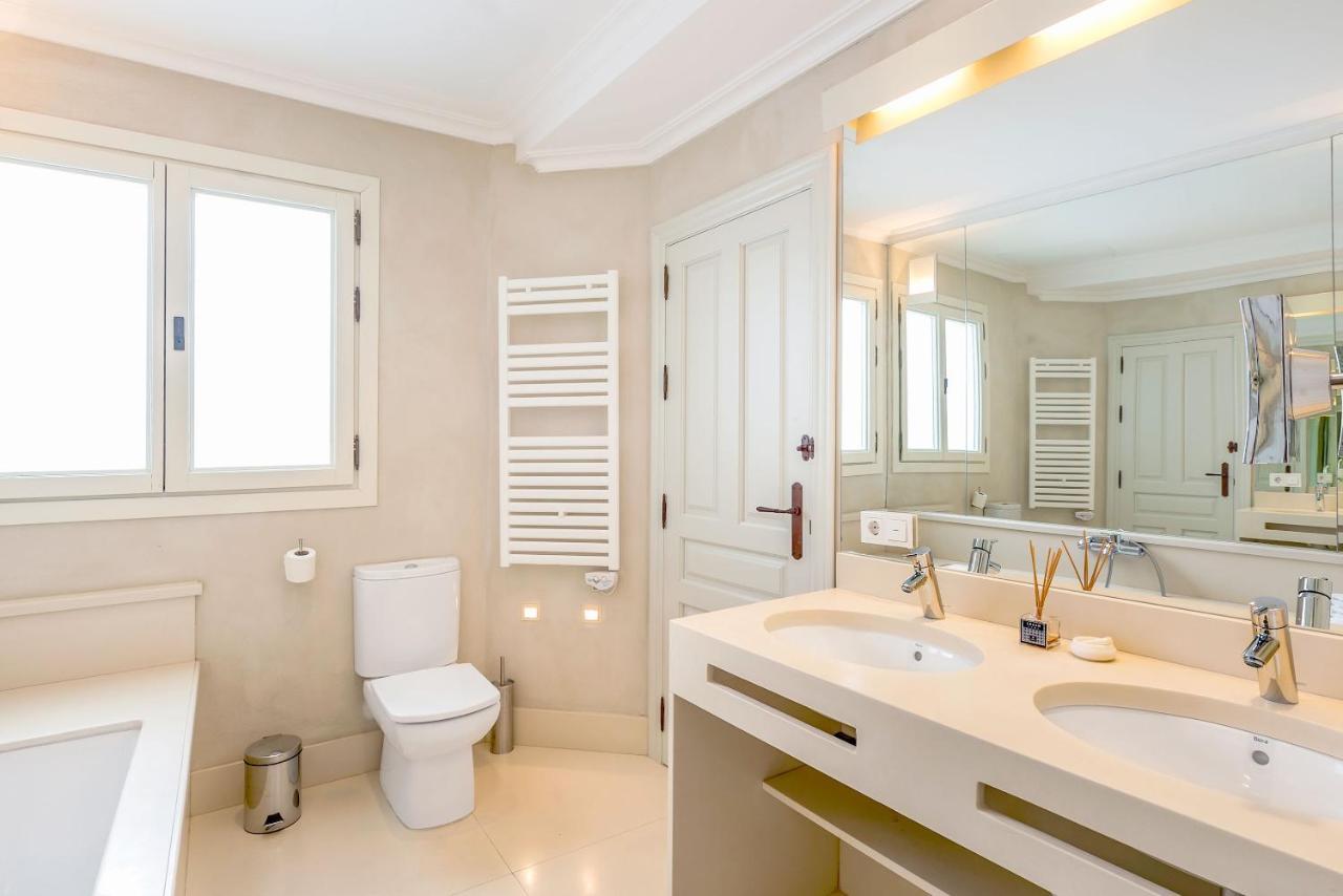 Genteel Home Contratacion Seville Exterior photo