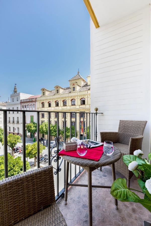 Genteel Home Contratacion Seville Exterior photo